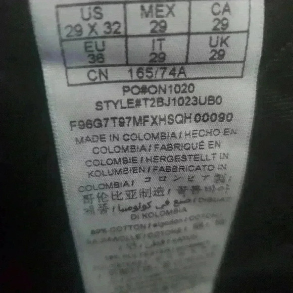 GUESS mens Lincoln slim straight black jeans size  29. Never worn. - Picture 6 of 7